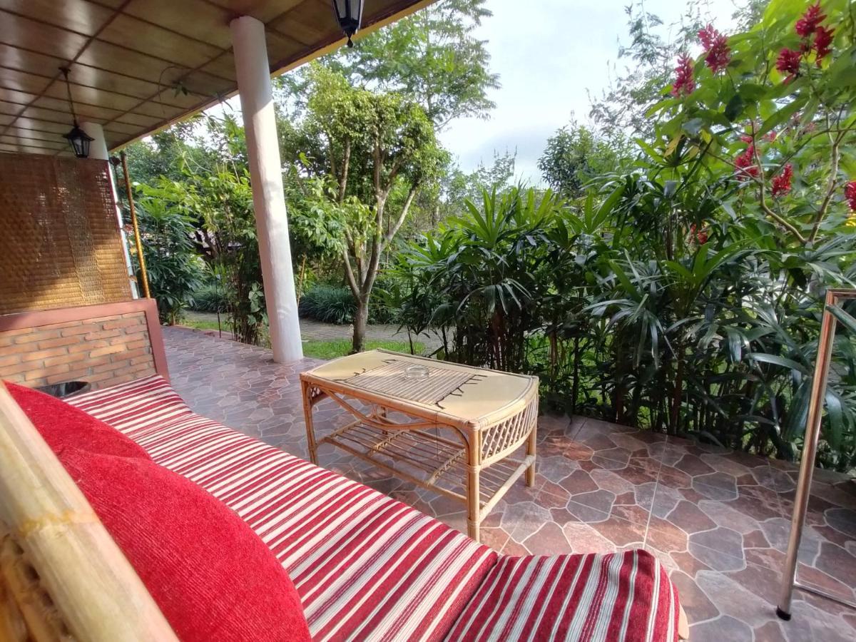 Tabo Cottages Tuk Tuk Exterior photo