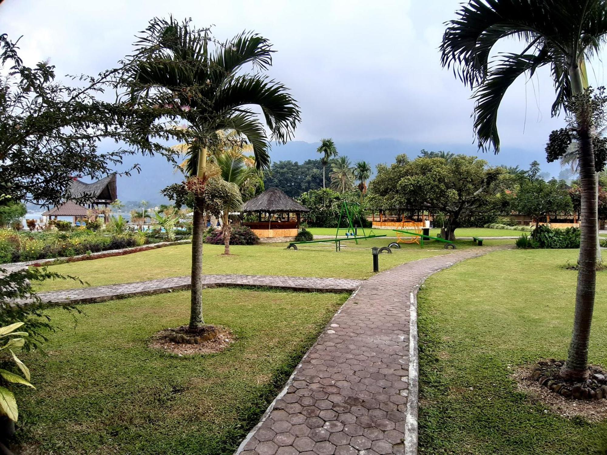 Tabo Cottages Tuk Tuk Exterior photo